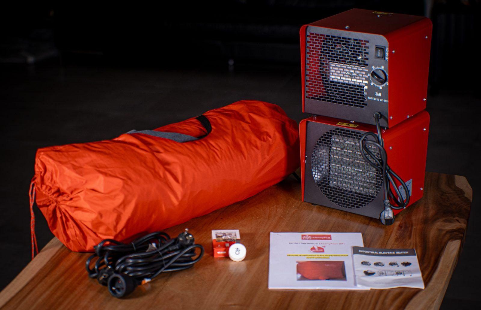 Le sac de transport et une unité de chauffe de la tente CleanyPest